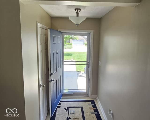6192 N Woodhaven Drive, McCordsville, IN 46055, photo 5 of 31