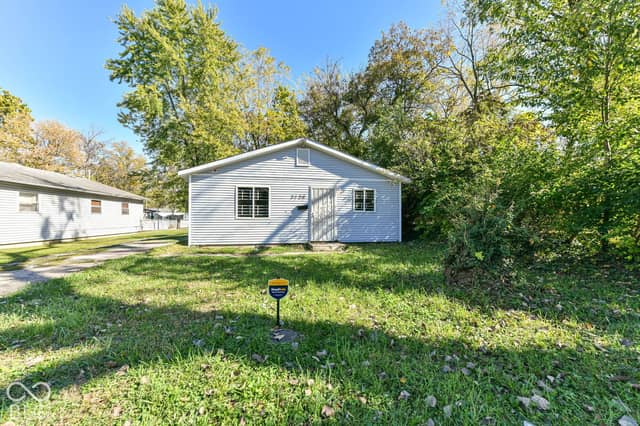 3129 Station Street, Indianapolis, IN 46218, photo 2 of 28