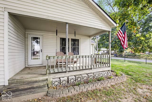 4992 Old Smith Valley Road, Greenwood, IN 46143, photo 4 of 59