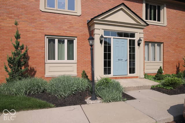 1151 Canterbury Court #B, Indianapolis, IN 46260, photo 2 of 39
