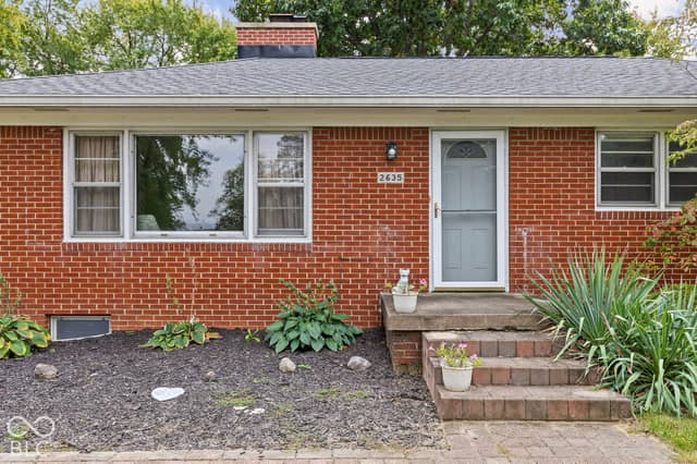 2635 Lindbergh Drive, Indianapolis, IN 46227, photo 5 of 41