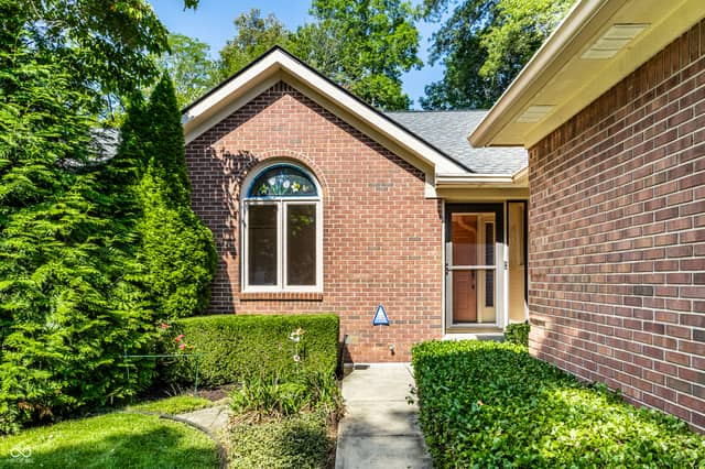 9340 W Point Place, Indianapolis, IN 46268, photo 2 of 41