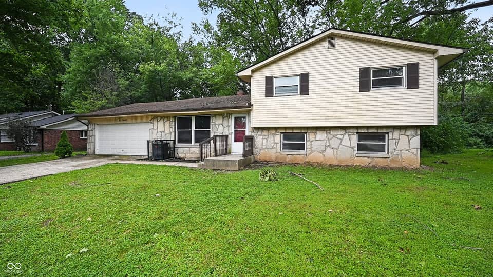 7045 Buick Drive, Indianapolis