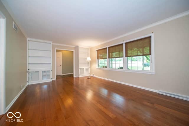 3915 Winding Way, Indianapolis, IN 46220, photo 5 of 40