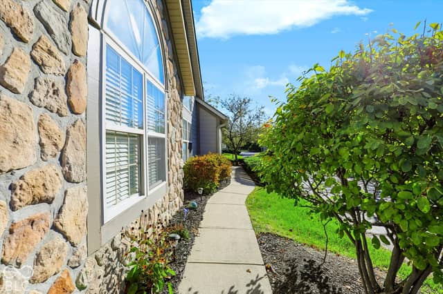 16628 Brownstone Court, Westfield, IN 46074, photo 4 of 51