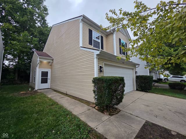 4926 Pembridge Drive, Indianapolis, IN 46254, photo 3 of 16