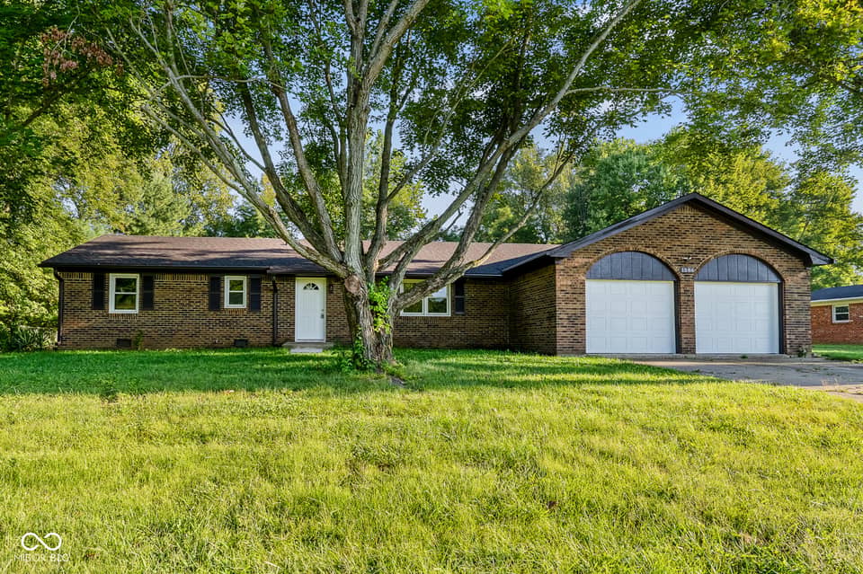 1586 E County Road 900 S, Clayton