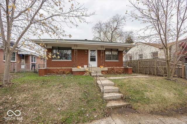 229 S 4th Avenue, Beech Grove, IN 46107, photo 2 of 25