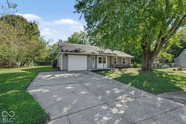 5505 Furnas Court, Indianapolis, IN 46221, photo 3 of 15