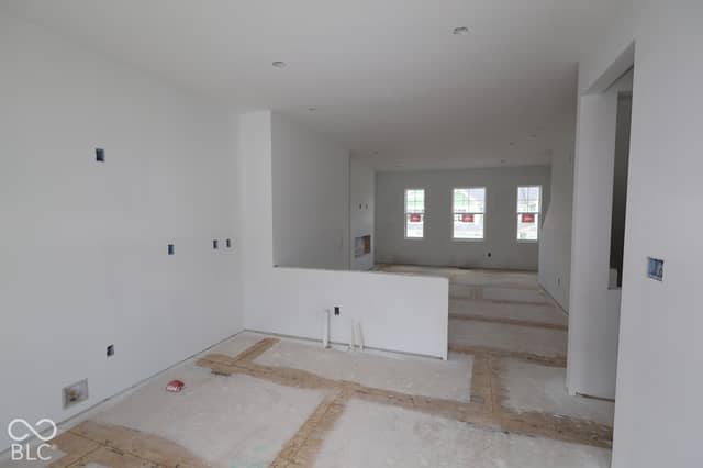 11199 Hobbsbrook Drive, Noblesville, IN 46060, photo 5 of 13