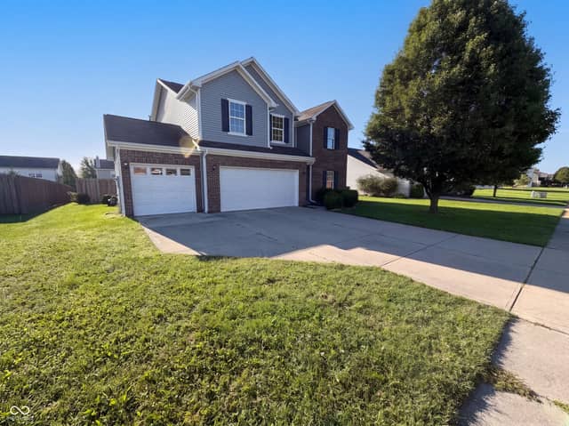 2899 Armaugh Drive, Brownsburg, IN 46112, photo 2 of 34