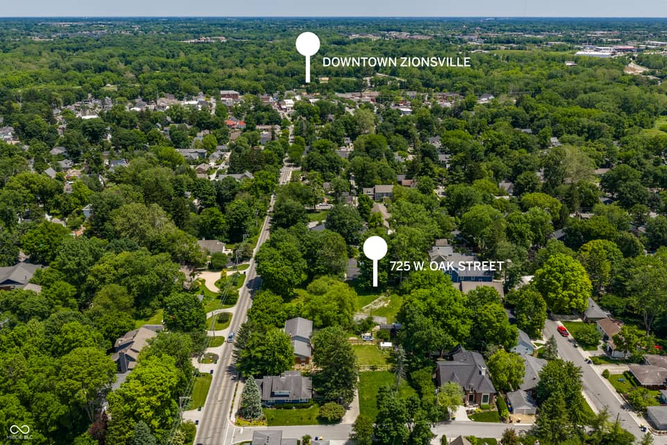 725 W Oak Street, Zionsville
