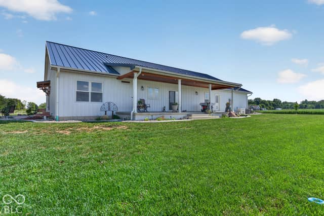 693 S 200 E, Kokomo, IN 46902, photo 5 of 49