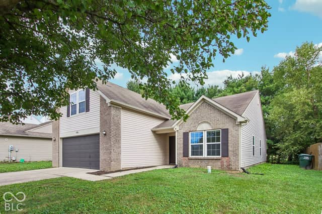 976 Webb Drive, Greenfield, IN 46140, photo 5 of 35