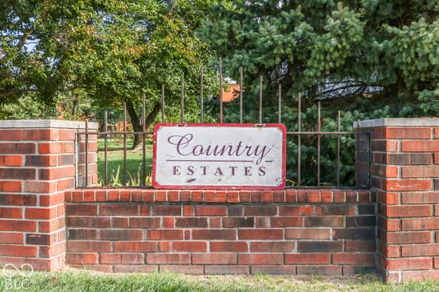 2814 Country Estates Drive, Indianapolis, IN 46227, photo 5 of 33