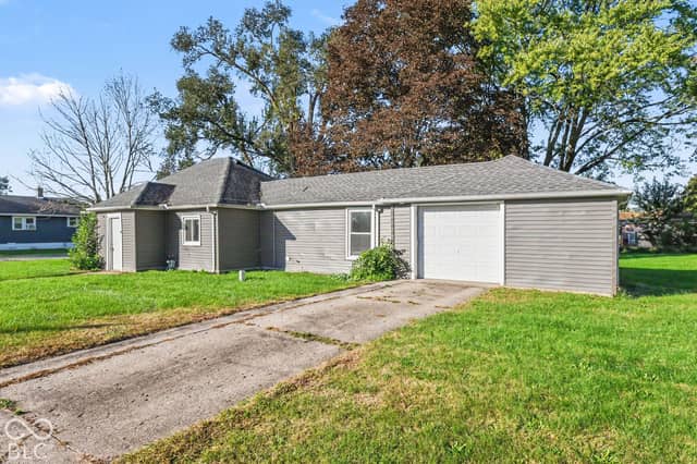 2433 Sanders Avenue, Elkhart, IN 46517, photo 2 of 15