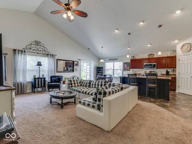 3552 Miesha Drive, Indianapolis, IN 46217, photo 5 of 26