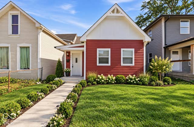 261 E Minnesota Street, Indianapolis, IN 46225, photo 3 of 33