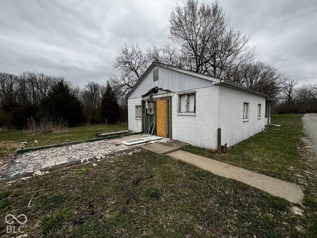 1730 Wishmeyer Lane, Indianapolis, IN 46239, photo 4 of 5