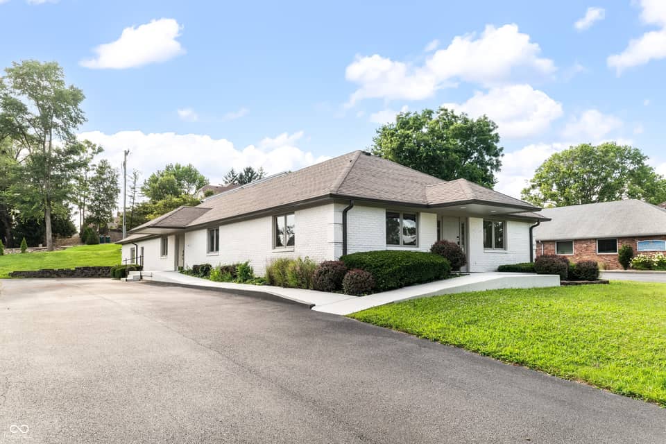 130 Fairway Lakes Drive, Franklin
