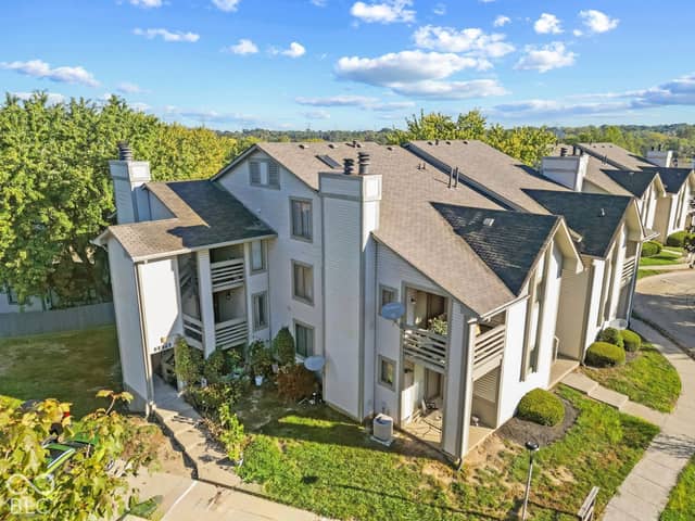 2878 Eagles Crest Circle #B, Indianapolis, IN 46214, photo 2 of 5