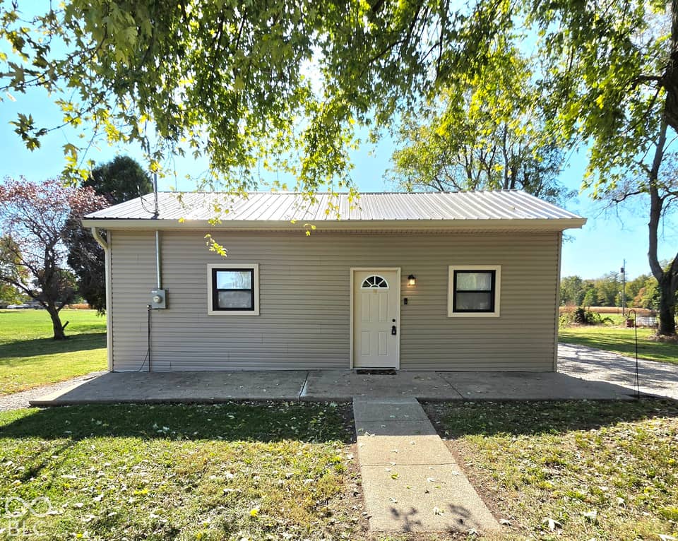405 W Pearl Street, Waldron, IN 46182, photo 1 of 19