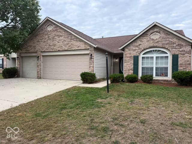 7208 Glenwick Boulevard, Indianapolis, IN 46217, photo 2 of 44