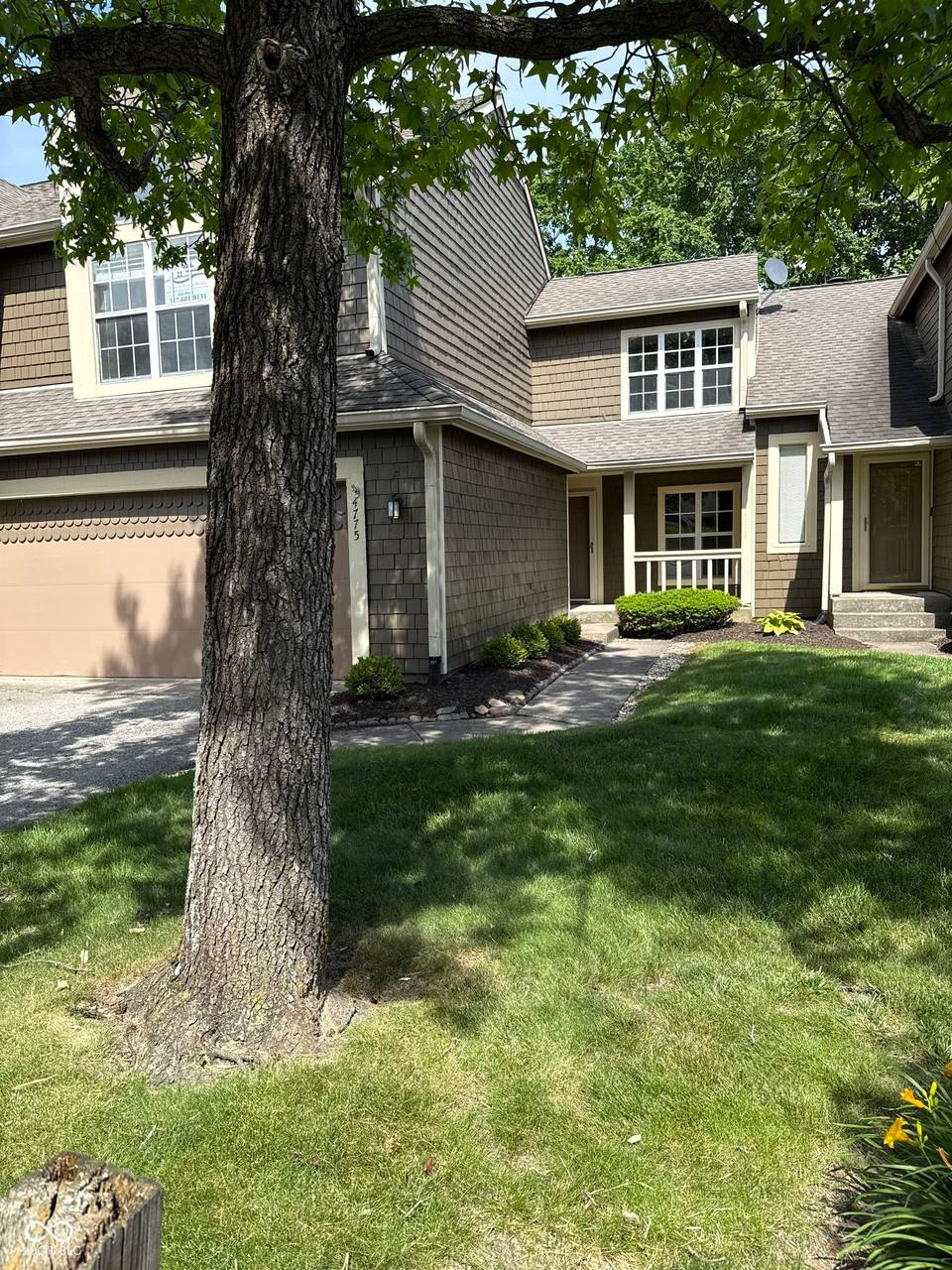 4775 Stansbury Lane, Indianapolis, IN 46254, photo 1 of 28