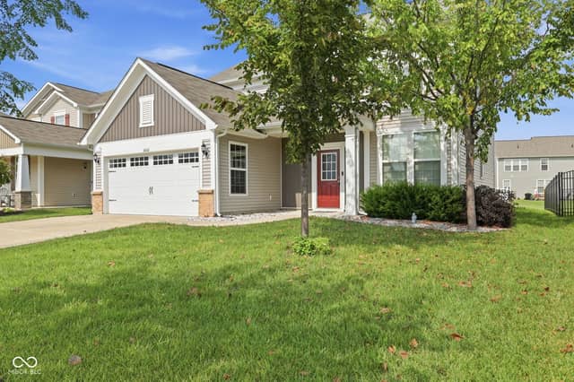 6660 Harvest Moon Lane, Whitestown, IN 46075, photo 2 of 47