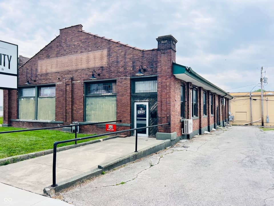 359 N Main Street, Frankfort