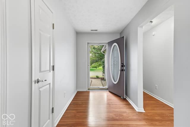 6276 Briargate Drive, Zionsville, IN 46077, photo 5 of 53