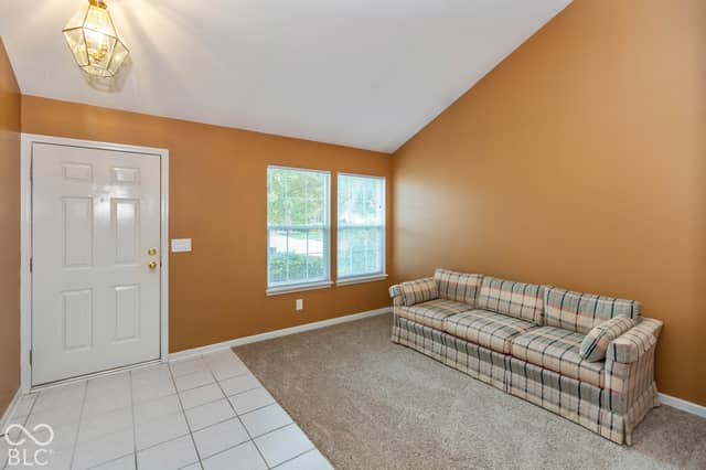 5541 Dill Court, Indianapolis, IN 46237, photo 4 of 27
