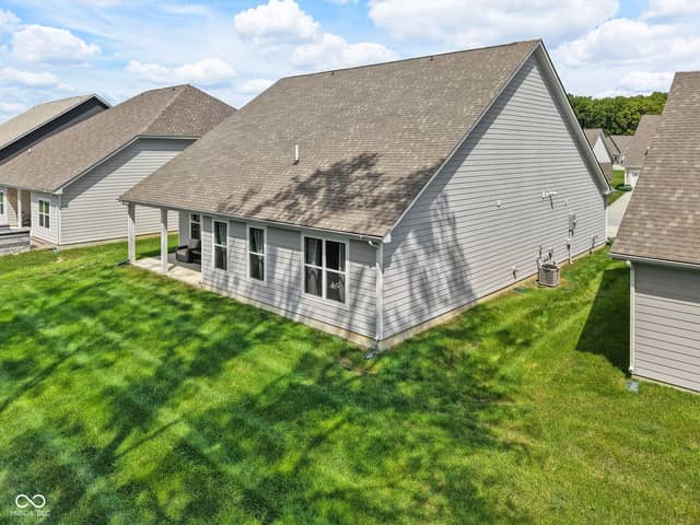 2537 Riviera Place, Greenwood, IN 46143, photo 4 of 39