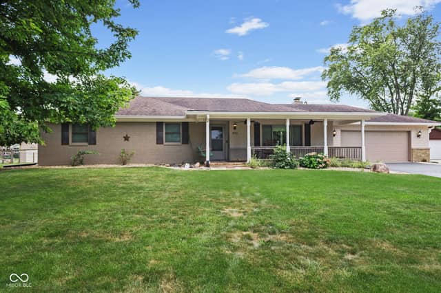 885 Broadway North Drive, Plainfield, IN 46168, photo 2 of 64