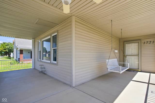 1721 Cottage Avenue, Columbus, IN 47201, photo 5 of 39