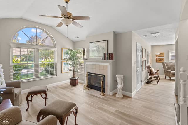 7552 Briarstone Drive, Indianapolis, IN 46227, photo 5 of 33