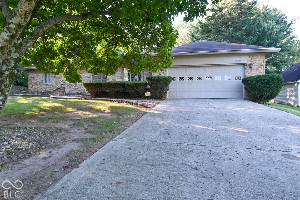 3755 W County Line Road, Greenwood