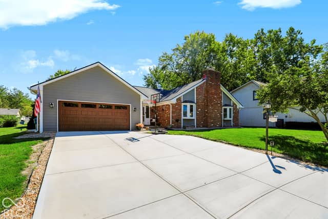 999 Shoreline Circle, Cicero, IN 46034, photo 3 of 56