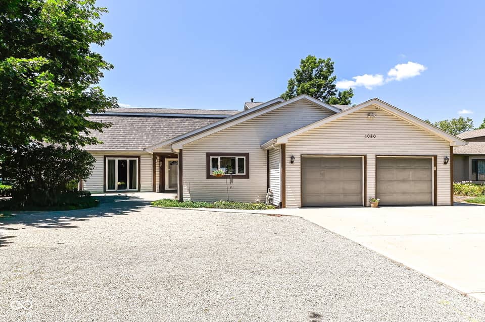 1080 Shoreline Drive, Cicero