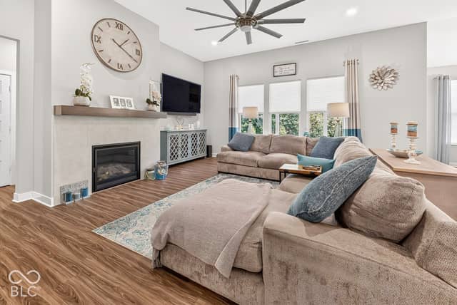 4049 Albert Lane, Bargersville, IN 46106, photo 4 of 36