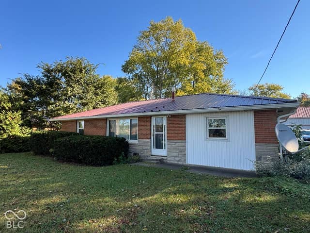 3310 S 1000 W, Anderson, IN 46012, photo 3 of 33