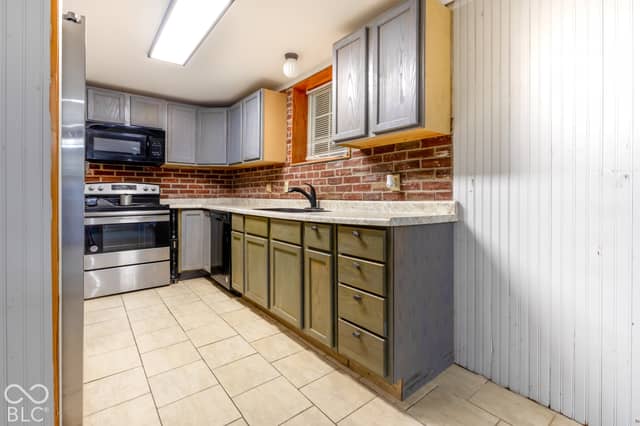2701 W 600 N, Columbus, IN 47201, photo 5 of 26