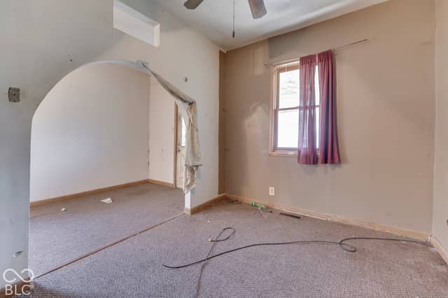 256 W Gimber Street, Indianapolis, IN 46225, photo 4 of 44