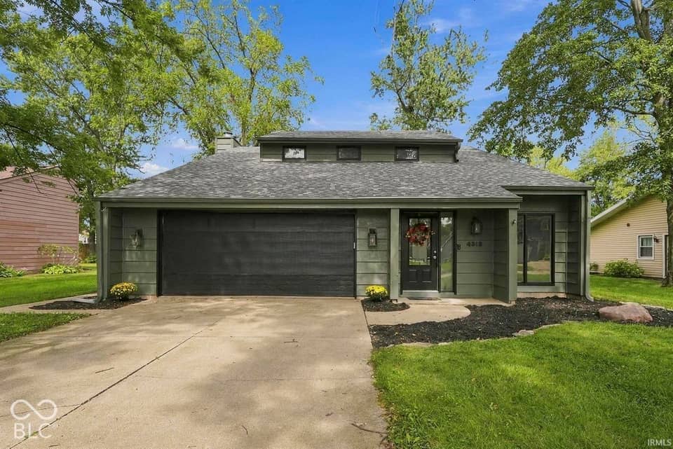 4312 W Kings Row Street, Muncie, IN 47304, photo 1 of 40