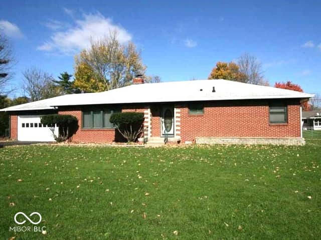 6634 N Oakview Drive, Indianapolis, IN 46278, photo 2 of 22