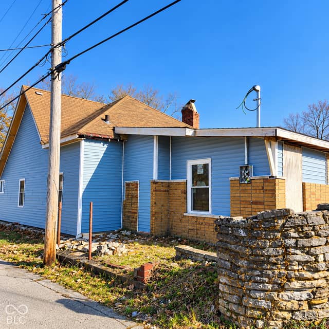 321 S Madison, Anderson, IN 46016, photo 2 of 9