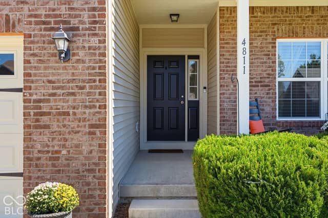4811 Marshall Drive, Plainfield, IN 46168, photo 3 of 39