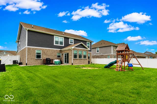 3330 S Cordell Road, New Palestine, IN 46163, photo 3 of 41