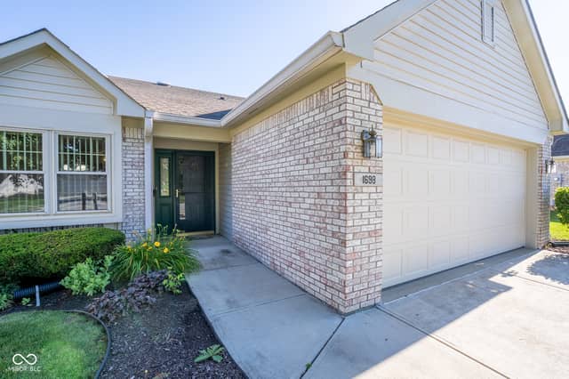 1698 Fairfield Circle, Greenfield, IN 46140, photo 5 of 29