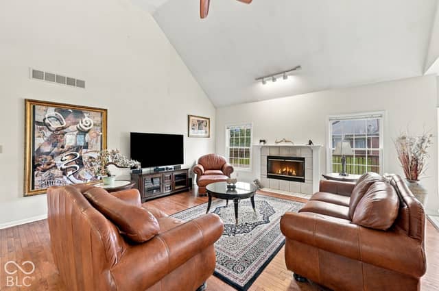 9698 Sunwood Way, Carmel, IN 46032, photo 4 of 49